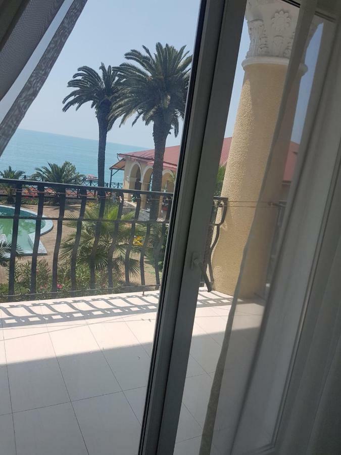Hotel Lazurniy Bereg Gagra Exterior foto